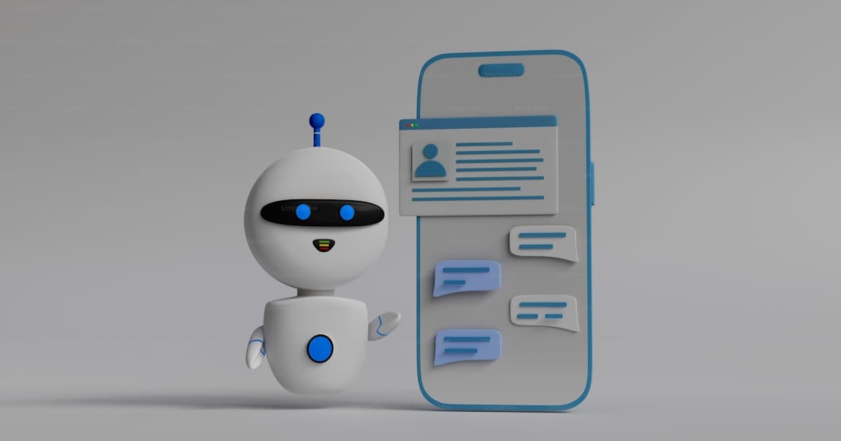 Robô pequeno ao lado de um celular